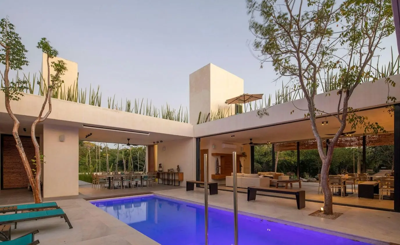Outdoor living space built by Heavenly Outdoor in Bunker Hill, Texas